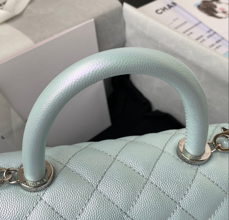 Chanel Coco Handle Bag 92990 23cm